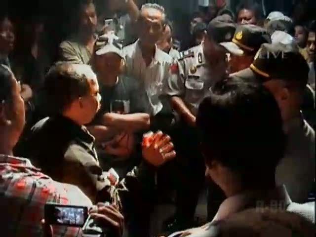 Melawan, Rencana Penggusuran PKL di Stasiun Kalideres Batal