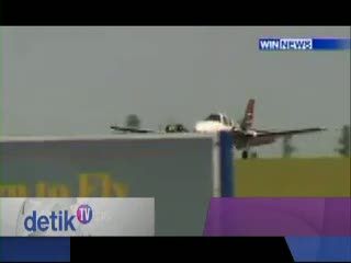 Roda Depan Tak Berfungsi, Pesawat Mendarat Darurat