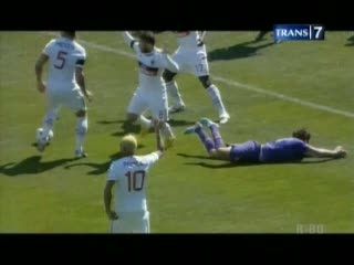 AC Milan Tertahan di Artemio Franchi