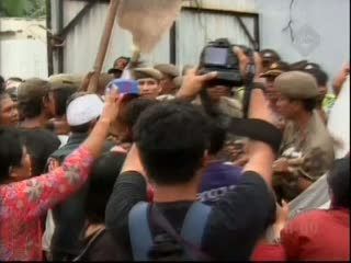 Penggusuran Rumah di Lahan KPK, Berlangsung Bentrok