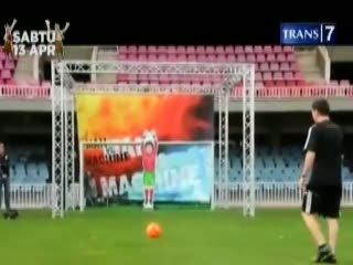 Messi vs Robokeeper, Siapa yang Menang?