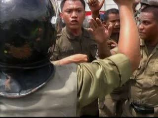 Kini, Satpol PP Kerap Bentrok dengan Warga