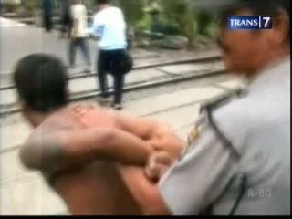 Pencopet Kereta Babak Belur Dihajar, Kekasih Histeris