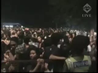 Konser Ungu Ricuh, Penonton Saling Pukul