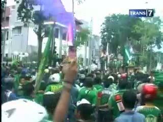 Walikota Penuhi Tuntutan Bonek