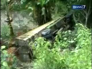 Truk Masuk Jurang, 1 Tewas