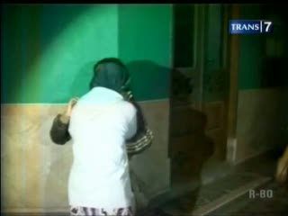 Seorang Ibu Dipukuli Pria Stress