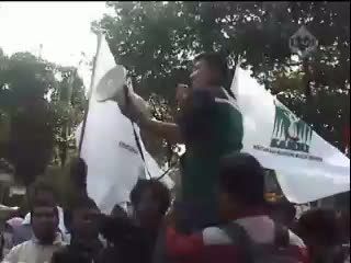 Puluhan Mahasiswa Demo Tolak Kenaikan BBM
