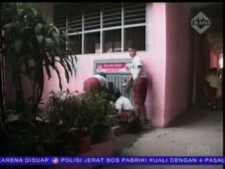 Pra UN, Siswa SD Diperintah Kepsek Cuci Piring