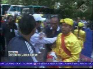 Aksi Falun Gong Dibubarkan Polisi