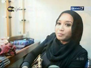 Sefti: Dewi Kirana bukan Penyanyi Dangdut