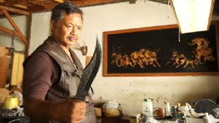 Teddy Kardin Empu Pisau dari Hegarmanah 