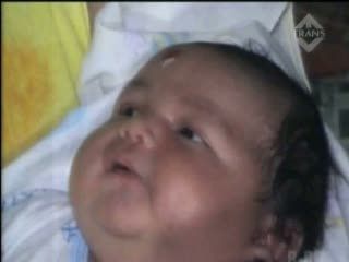 Bayi Laki-laki Terlahir dengan Berat 5,5 Kg