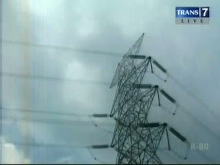 Spider Kid Kembali Panjat Menara Listrik