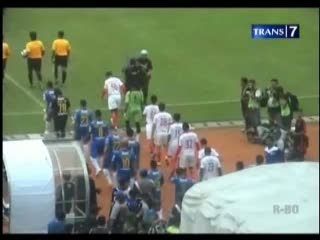 Persib Kalahkan Persepam, Persipura Bungkam Persegres