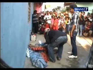 Mayat Pria Mengambang di Sungai Bekasi