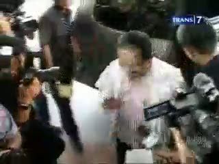 KPK Periksa Luthfi Hasan Ishaq