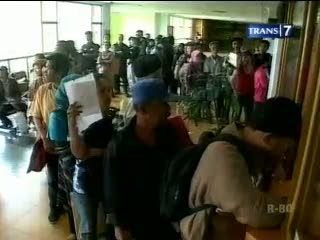 Tarik Ulur Jaminan Kesehatan Warga