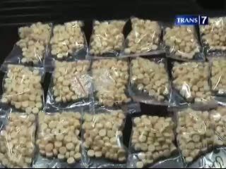 Ormas Gerebek Gudang Miras dan Obat Ilegal