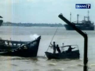 Kapal Nelayan Terbakar, 3 Luka