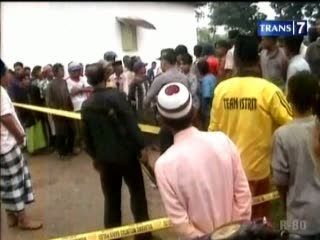 Teror Bom Ikan di Rumah Kades