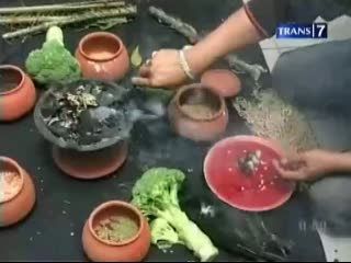 Berantas Dukun, Pasal Santet akan Diberlakukan