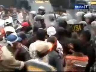 Bentrok Eksekusi Tanah dan Bangunan