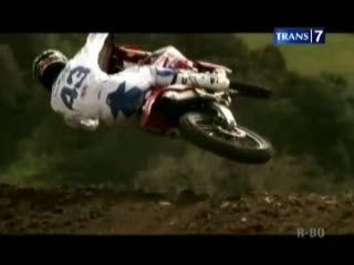 Aksi Gila Cole Seely