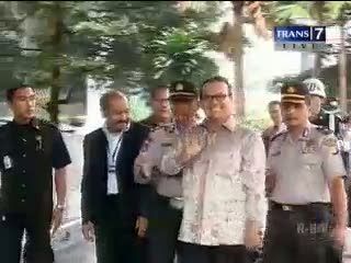 Pejabat Publik Korup, Tradisi Busuk Birokrasi