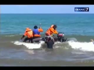 Pelajar Tewas Terseret Ombak, Nelayan Menghilang