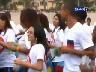 Tarian Samba ala Punggawa Inggris