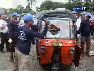 Revitalisasi Bajaj Demi Menekan Polusi
