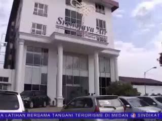 Pejabat Tampar Pramugari 