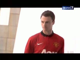 Kostum Baru MU