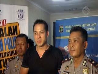 Tabrak Kakek-kakek, Ari Laporkan Sendiri Kasusnya ke Polisi