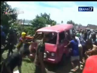 Mobil vs Motor, 1 Orang Tewas
