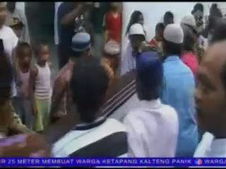 Jenazah Kakek yang Ditabrak Artis Ari Wibowo Tiba di Rumah Duka