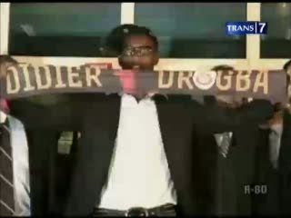 Drogba Beli Tambang Emas