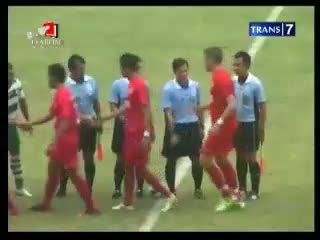 Persebaya Bungkam PSM, Persijap Tekuk Persiba