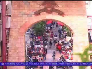 Banyak Toko Unik dan Khas di Pasar Tertua di Jakarta