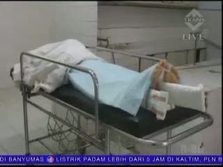 Ugal-ugalan, Sopir Truk Tabrak Mobil dan Motor
