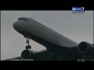 Pesawat Penyok, Diduga Tertabrak UFO 