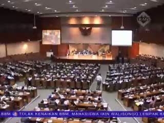 Sidang Paripurna Terkait Kenaikan Harga BBM Berjalan Alot