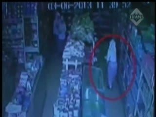 Masukkan Barang Curian ke Dalam Rok, Siswi SMA Terekam CCTV