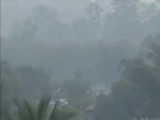 Jalan Lintas Sumatera Diselimuti Kabut Asap