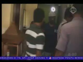 Pesta Narkoba, 3 Polisi dan 2 Wanita Penghibur Dibekuk