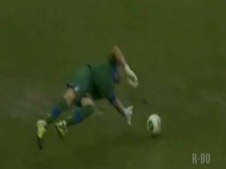 Drama Penalti Menangkan Italia