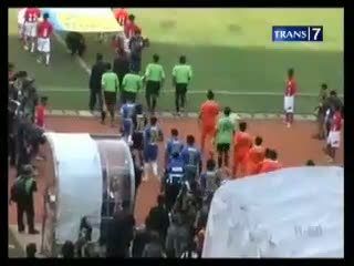 Persib Hantam Persisam