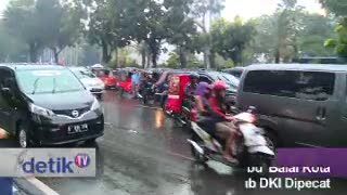 Serbu Balai Kota, Sopir Bajaj Minta Kadishub DKI Dipecat