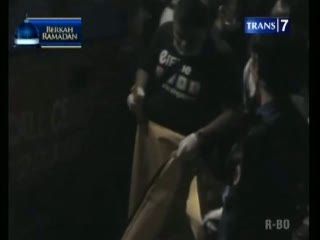 Cinta Segitiga, Pria Tewas Ditusuk